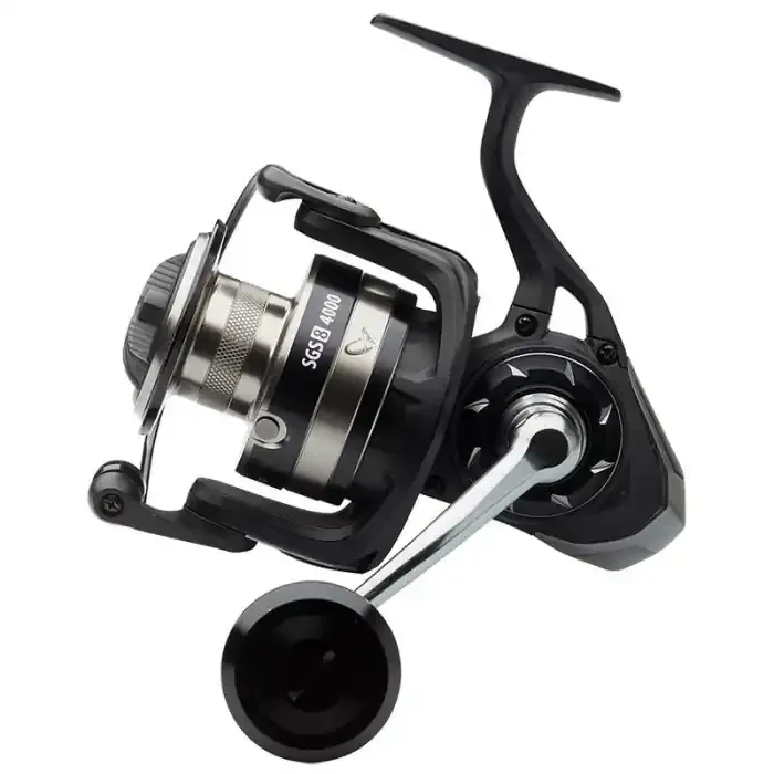 Spinnrolle Savage Gear SGS8
